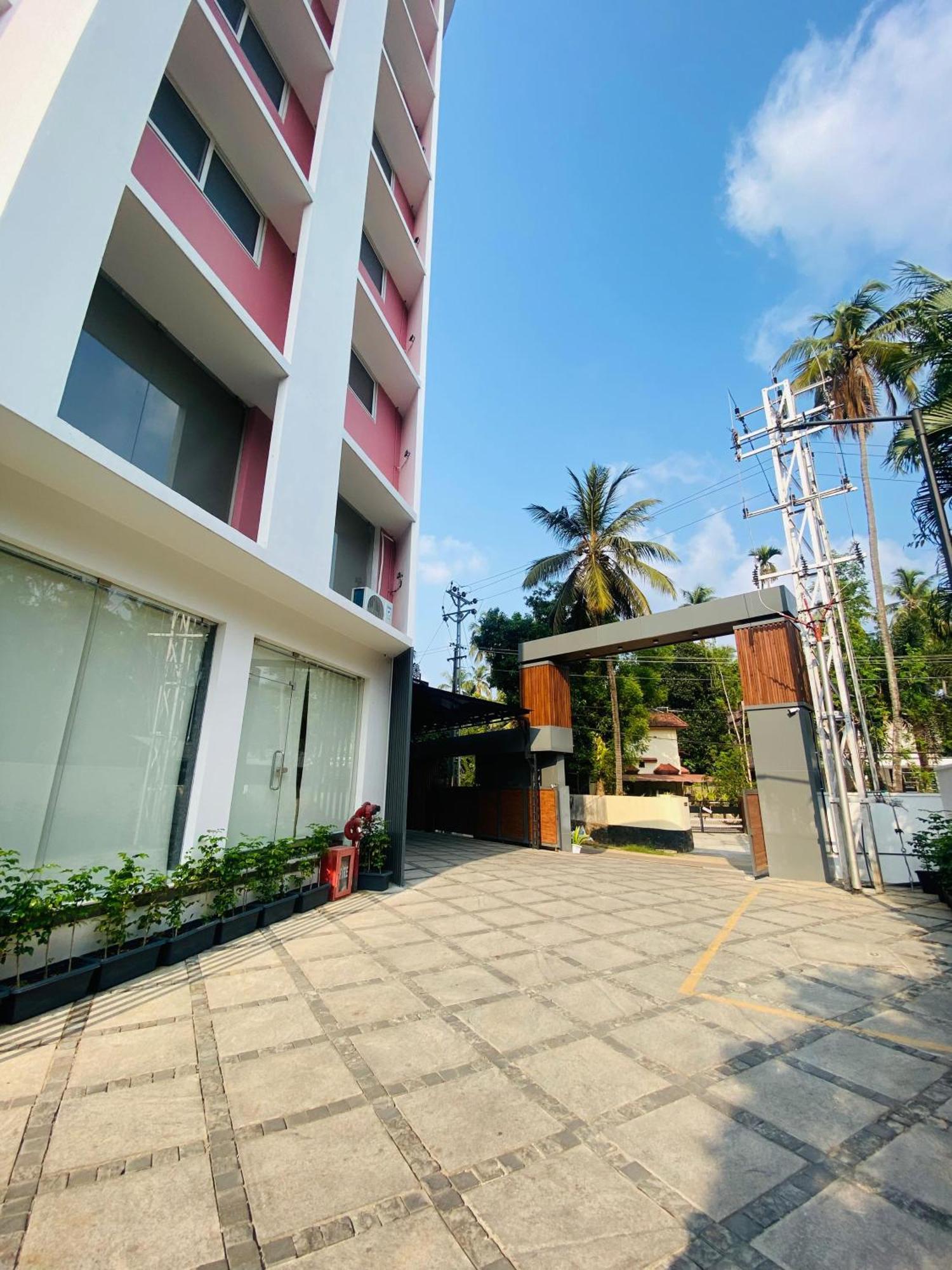 The Habitat Suites Guruvāyūr 외부 사진